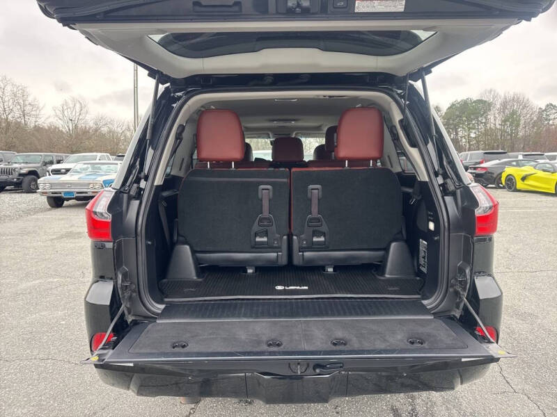 2021 Lexus LX 570 Three-Row