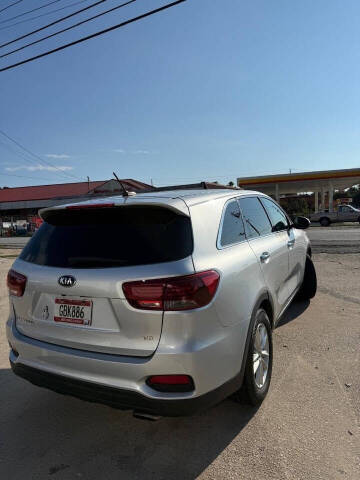 2019 Kia Sorento S V6