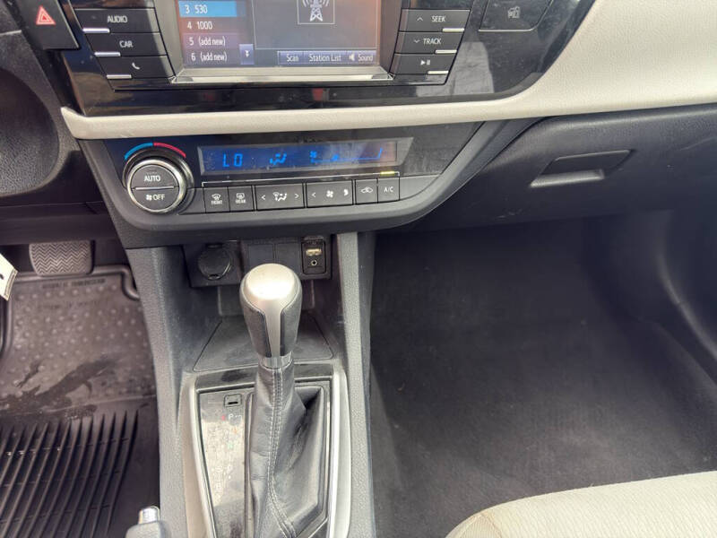 2016 Toyota Corolla LE