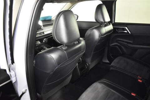 2024 Mitsubishi Outlander PHEV SE