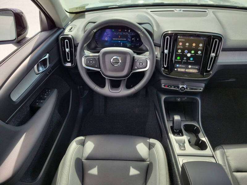 2026 Volvo XC40 B5 Core