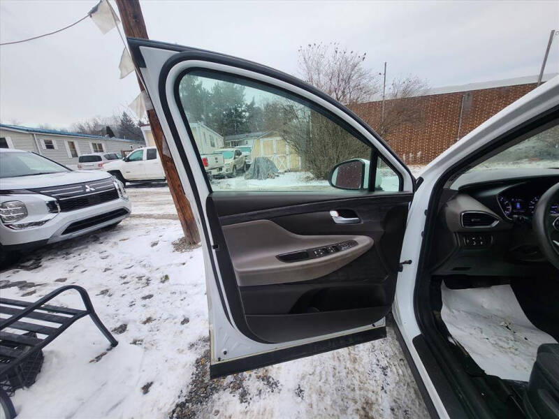 2019 Hyundai Santa Fe SE 2.4L