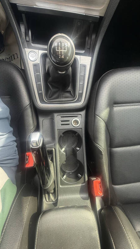 2017 Volkswagen Golf TSI Wolfsburg Edition