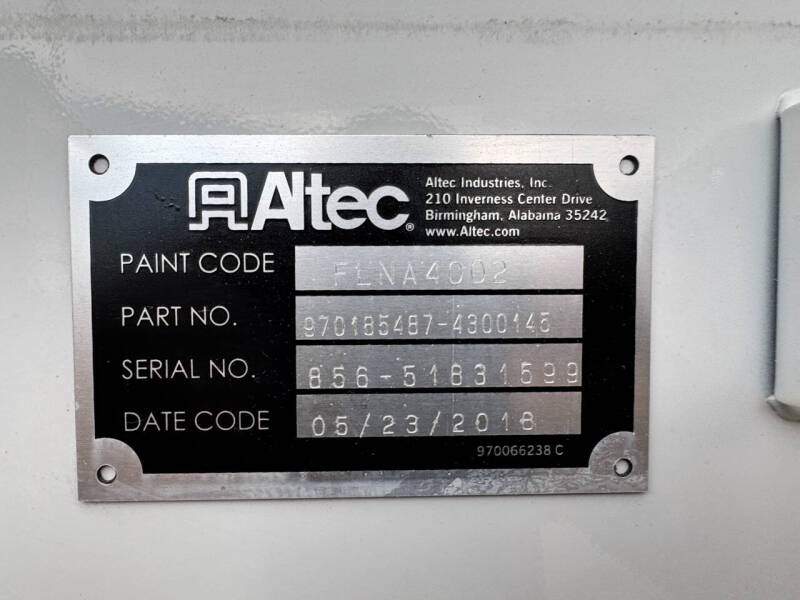 2018 Freightliner M2 106