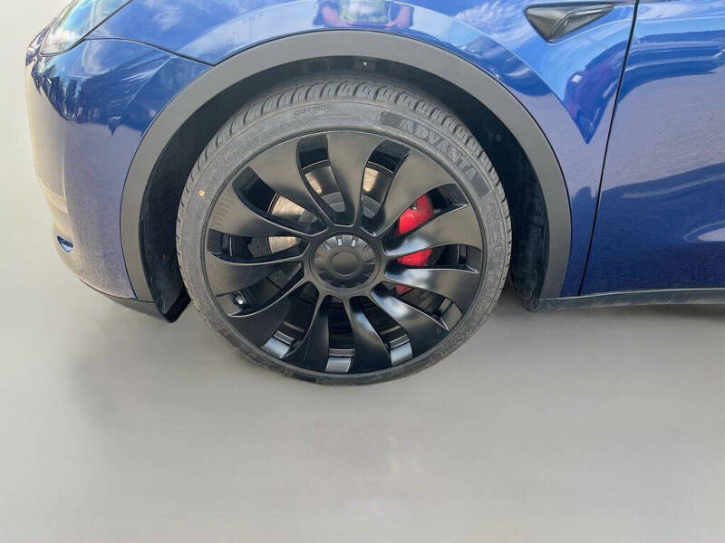 2024 Tesla Model Y Performance