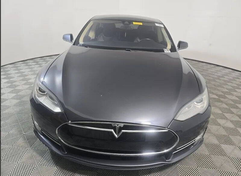 2015 Tesla Model S 85