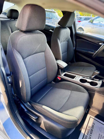 2018 Chevrolet Cruze LS Auto