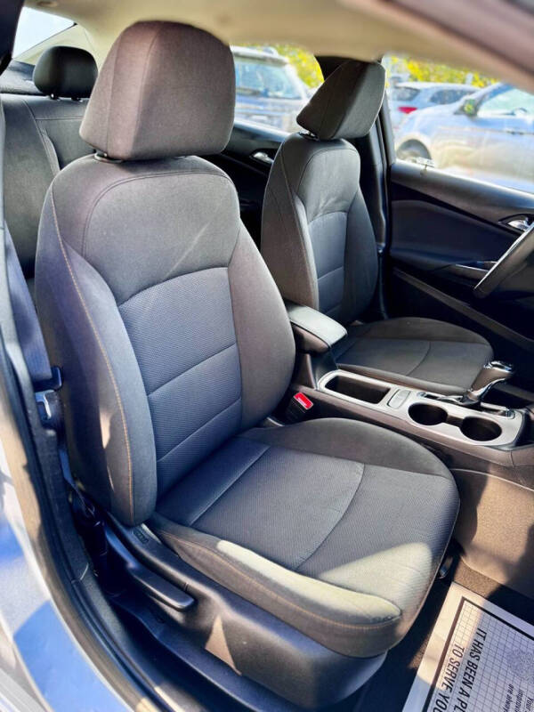 2018 Chevrolet Cruze LS Auto