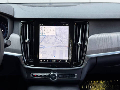 2023 Volvo S90 B6 Plus