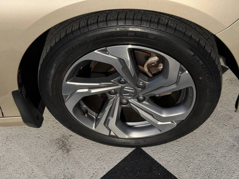 2019 Honda Accord EX