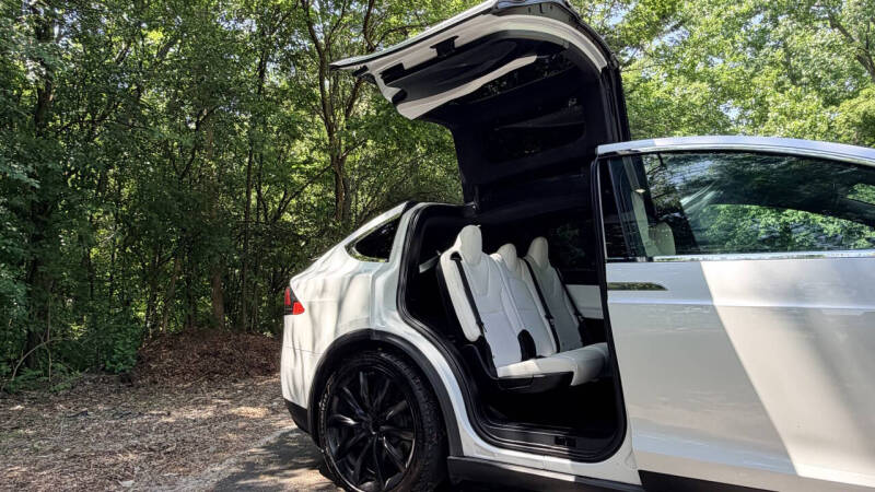 2019 Tesla Model X 75D