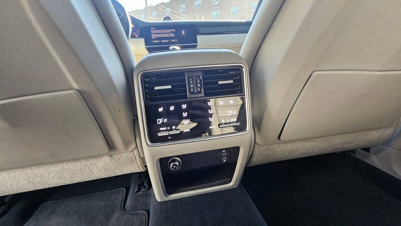 2022 Porsche Cayenne Turbo S E-Hybrid