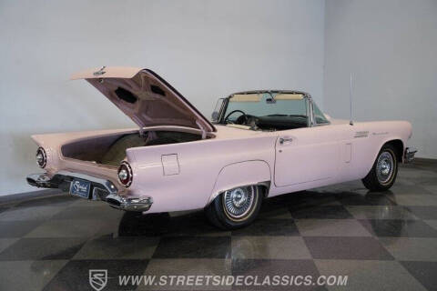 1957 Ford Thunderbird
