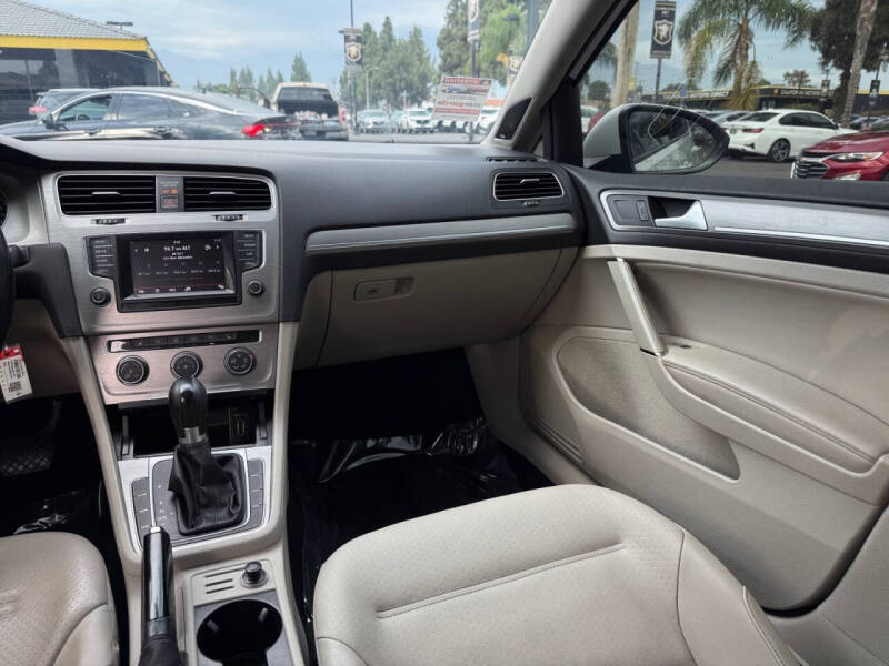 2015 Volkswagen Golf