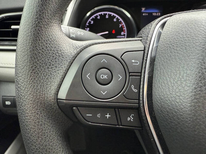 2020 Toyota Camry LE