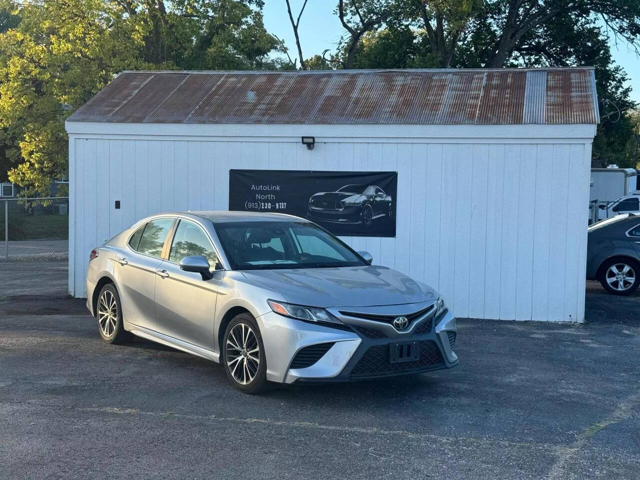 2019 Toyota Camry for sale at Autolink in Kansas City, KS