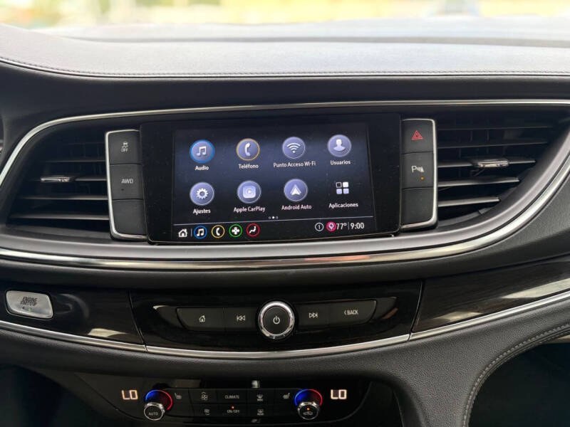 2021 Buick Enclave Essence