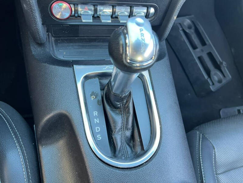 2020 Ford Mustang EcoBoost