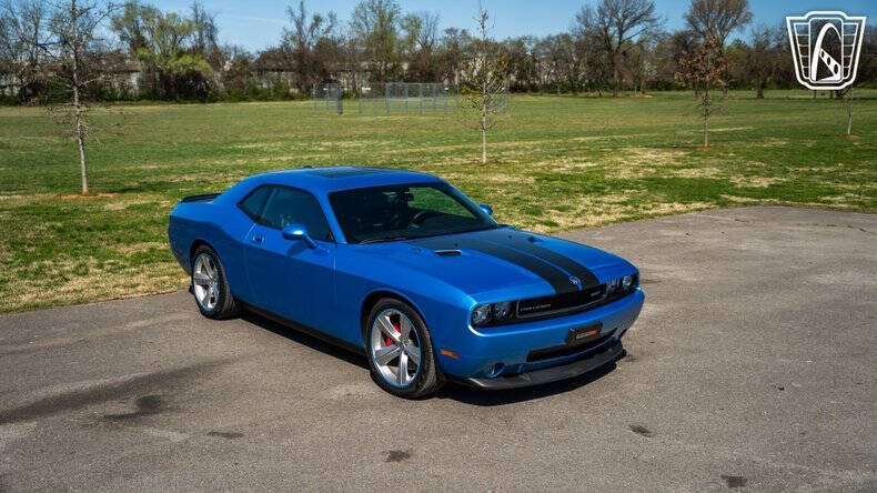 2010 Dodge Challenger SRT8