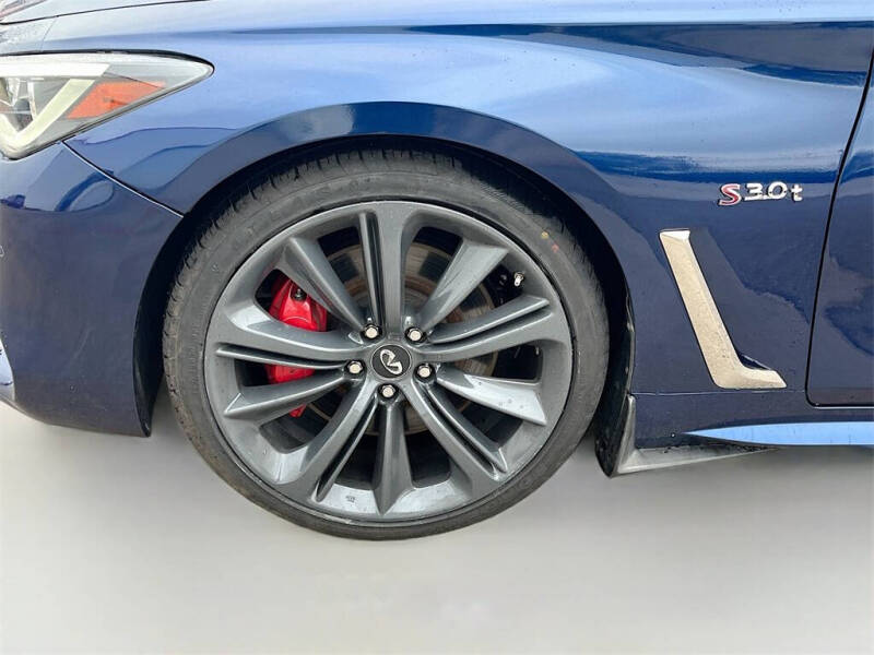2019 Infiniti Q60 Red Sport 400