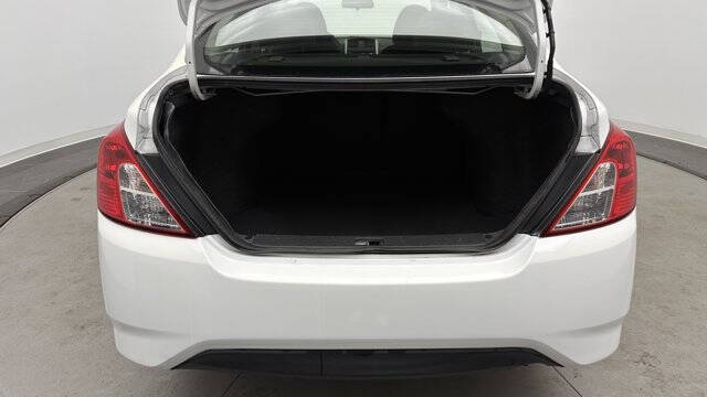 2019 Nissan Versa SV