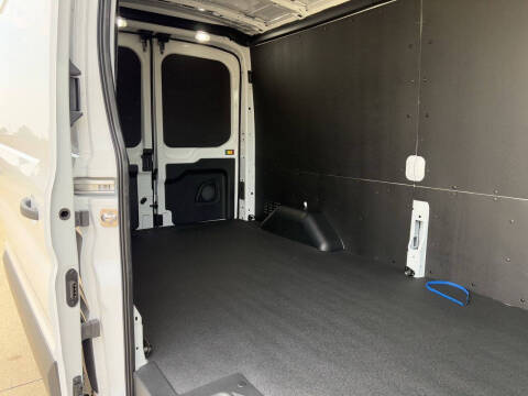 2025 Ford Transit 250