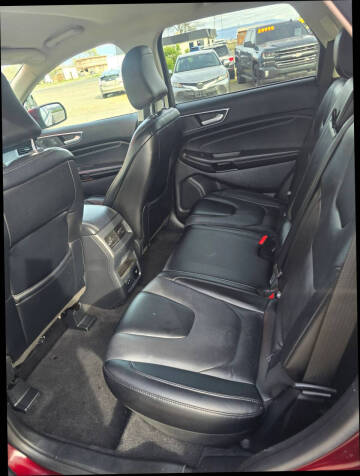 2022 Ford Edge Titanium
