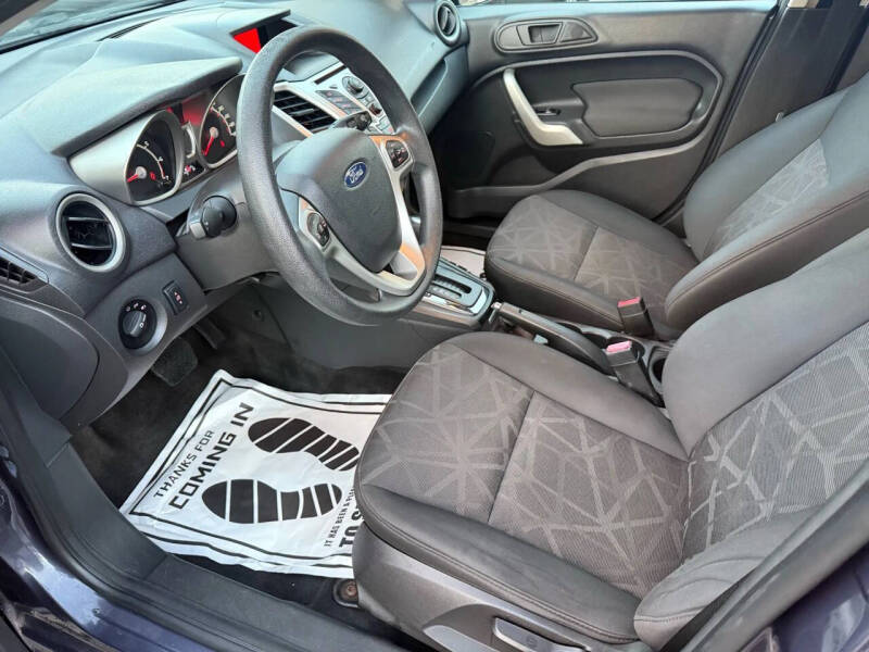 2013 Ford Fiesta SE