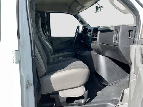 2024 GMC Savana 2500