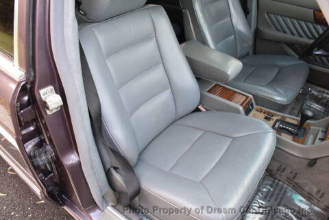 1991 Mercedes-Benz 560-Class 560 SEL