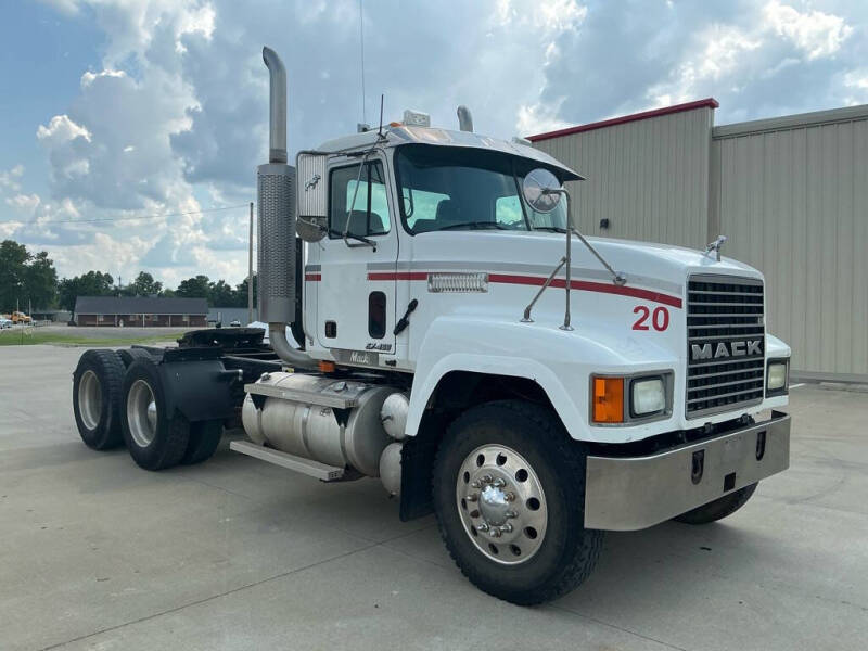 2001 Mack CH613