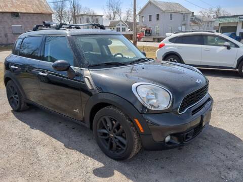 2014 MINI Countryman for sale at Village Car Company in Hinesburg VT