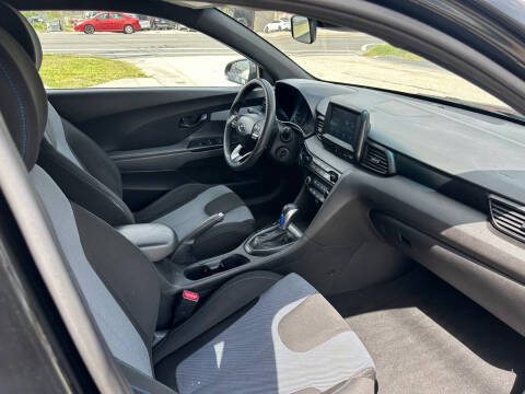 2019 Hyundai Veloster 2.0L