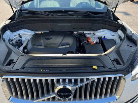 2023 Volvo XC90 Recharge T8 Ultimate Bright Theme 6P