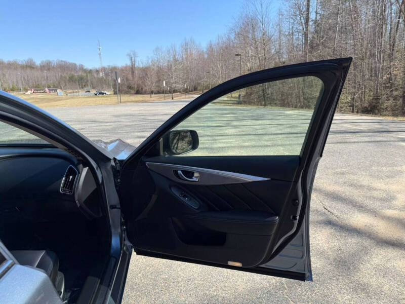 2016 Infiniti Q50 2.0T Premium