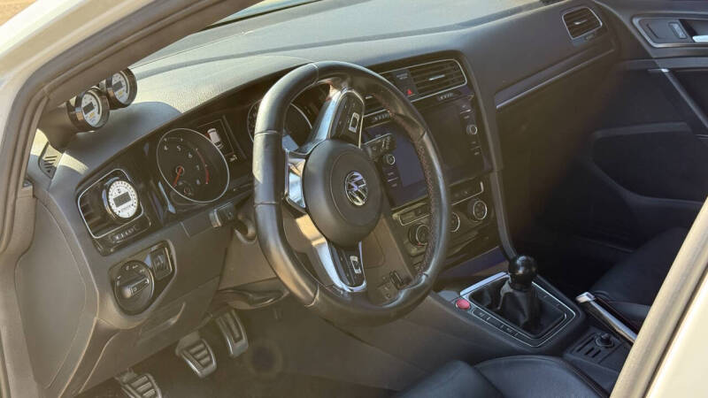 2018 Volkswagen Golf GTI S