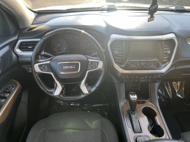 2018 GMC Acadia SLE-1