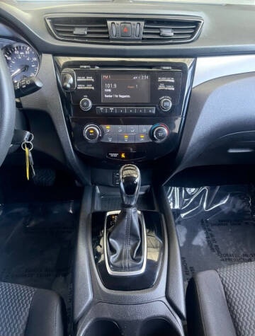 2017 Nissan Rogue Sport S