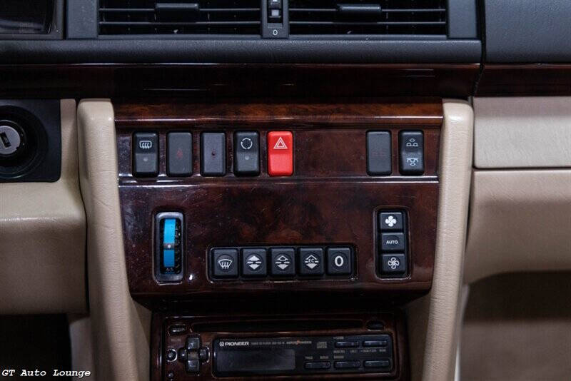 1995 Mercedes-Benz E-Class 37