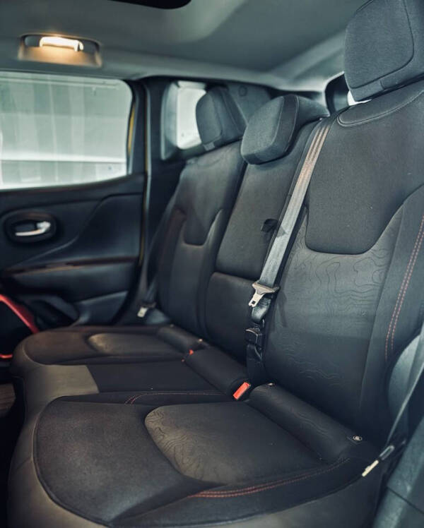 2015 Jeep Renegade Trailhawk