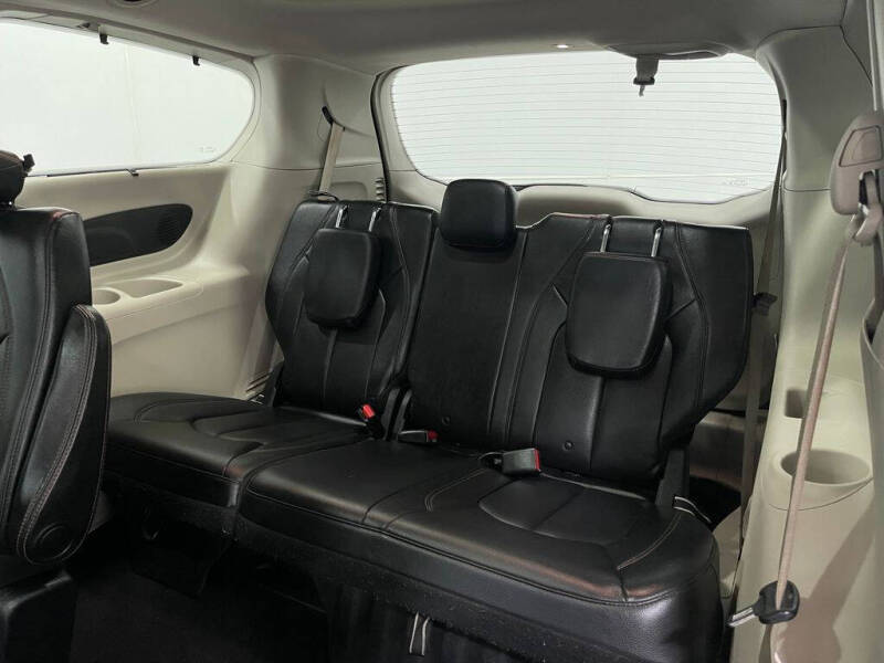 2018 Chrysler Pacifica Touring L Plus