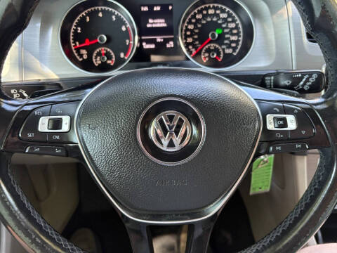 2016 Volkswagen Golf TSI S