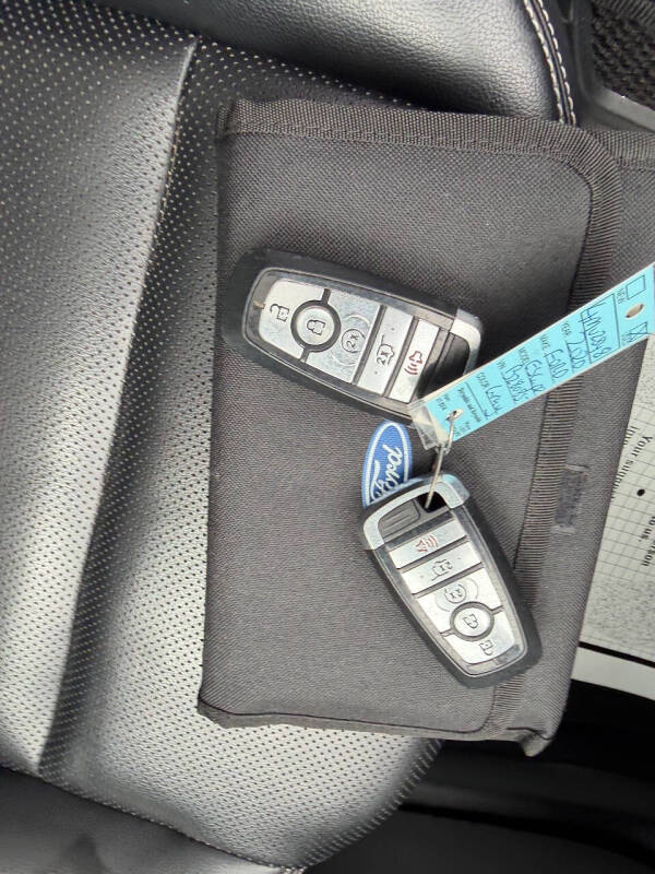 2020 Ford Escape SEL