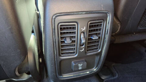 2011 Jeep Grand Cherokee Laredo