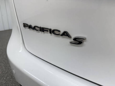 2019 Chrysler Pacifica Touring L Plus