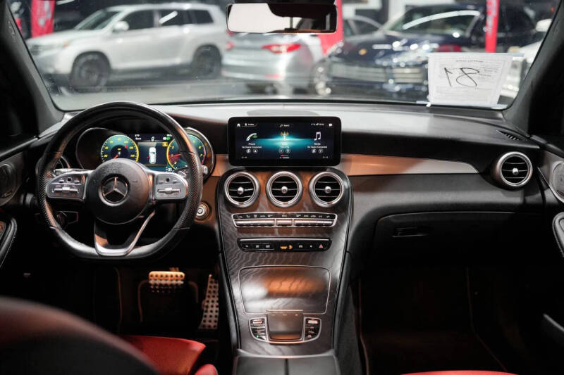 2021 Mercedes-Benz GLC GLC 300