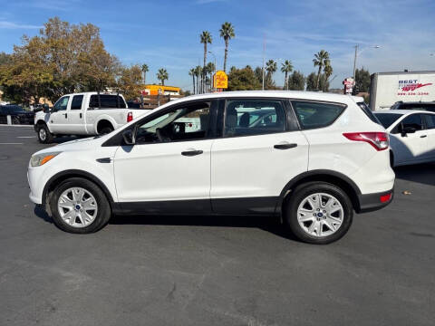 2015 Ford Escape S