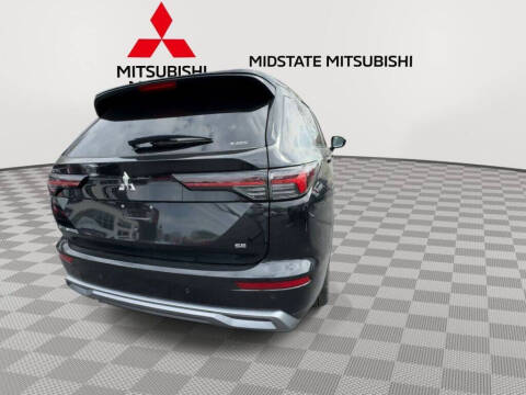 2025 Mitsubishi Outlander SE