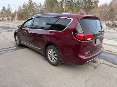 2018 Chrysler Pacifica Touring L