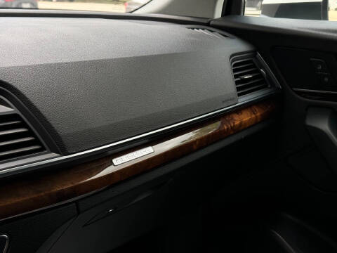 2018 Audi Q5 2.0T quattro Premium Plus